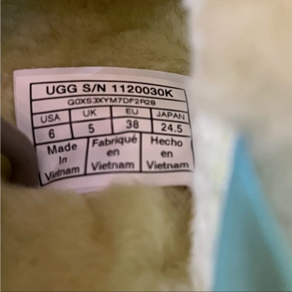 ❣️🆕UGG Fluff Yeah Citron/Yellow Slides❣️ - Picture 8 of 11